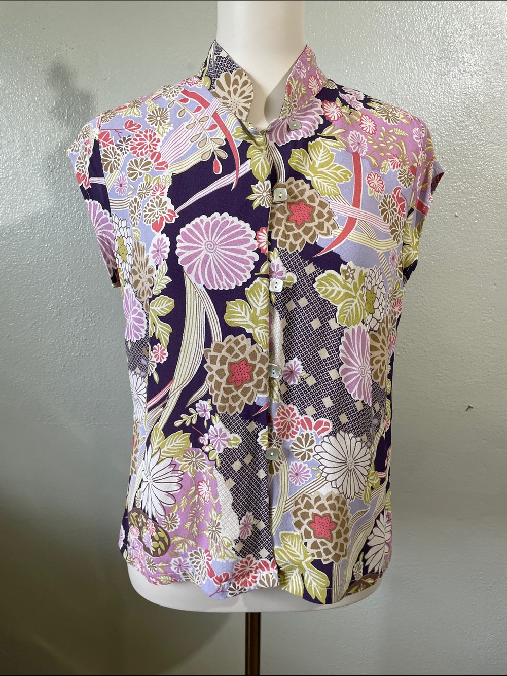 Loco Lindo Floral Japanese Inspired Cap Sleeve Button Blouse Medium Artwear Boho